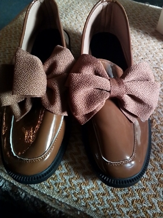 Shoopen Shoes - Women's Patent Bow Loafers in Brown